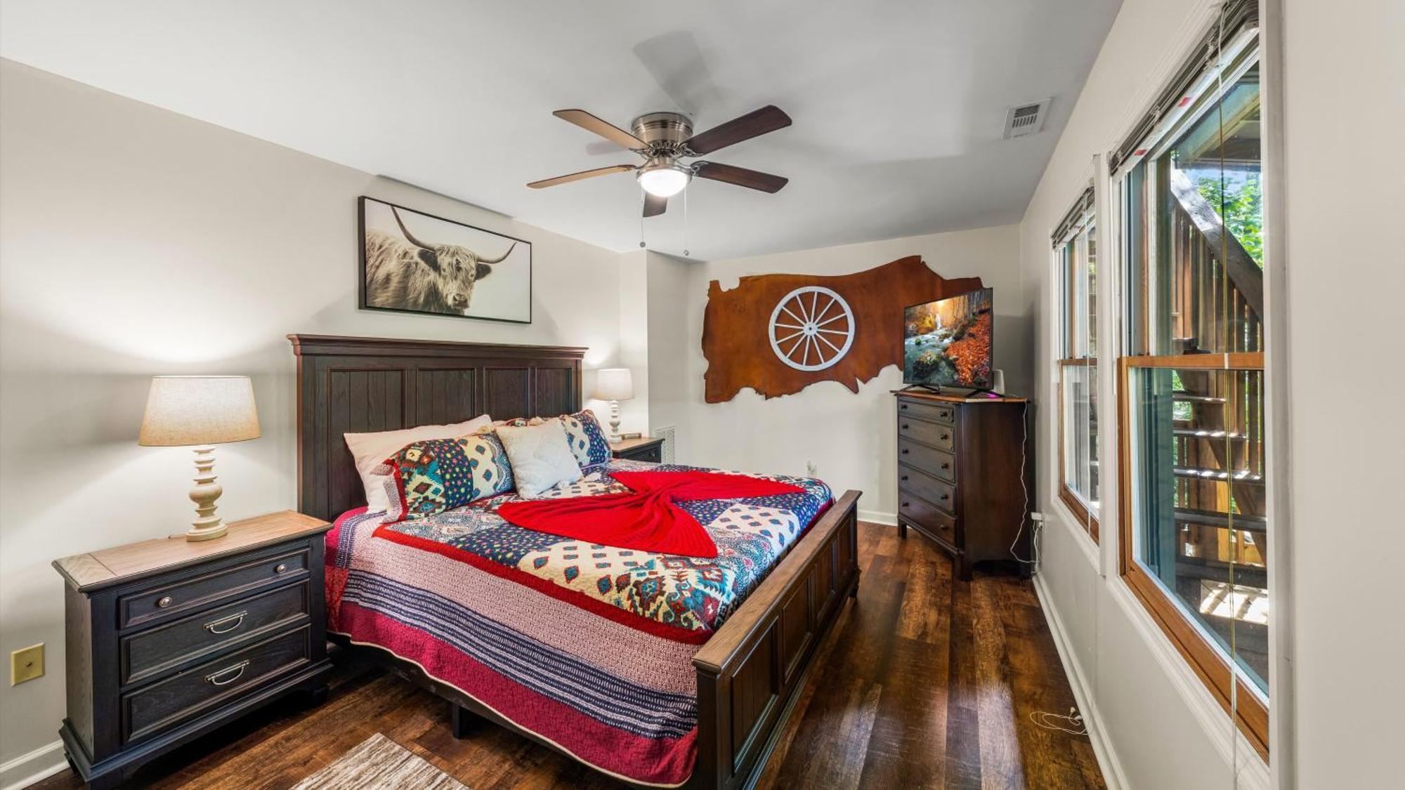 Whiskey Ridge Lodge, A Restored 1940S Gem, 2 Mins From Downtown, Breathtaking City Views, Custom Game Room, And Spacious Elegance Gatlinburg Buitenkant foto