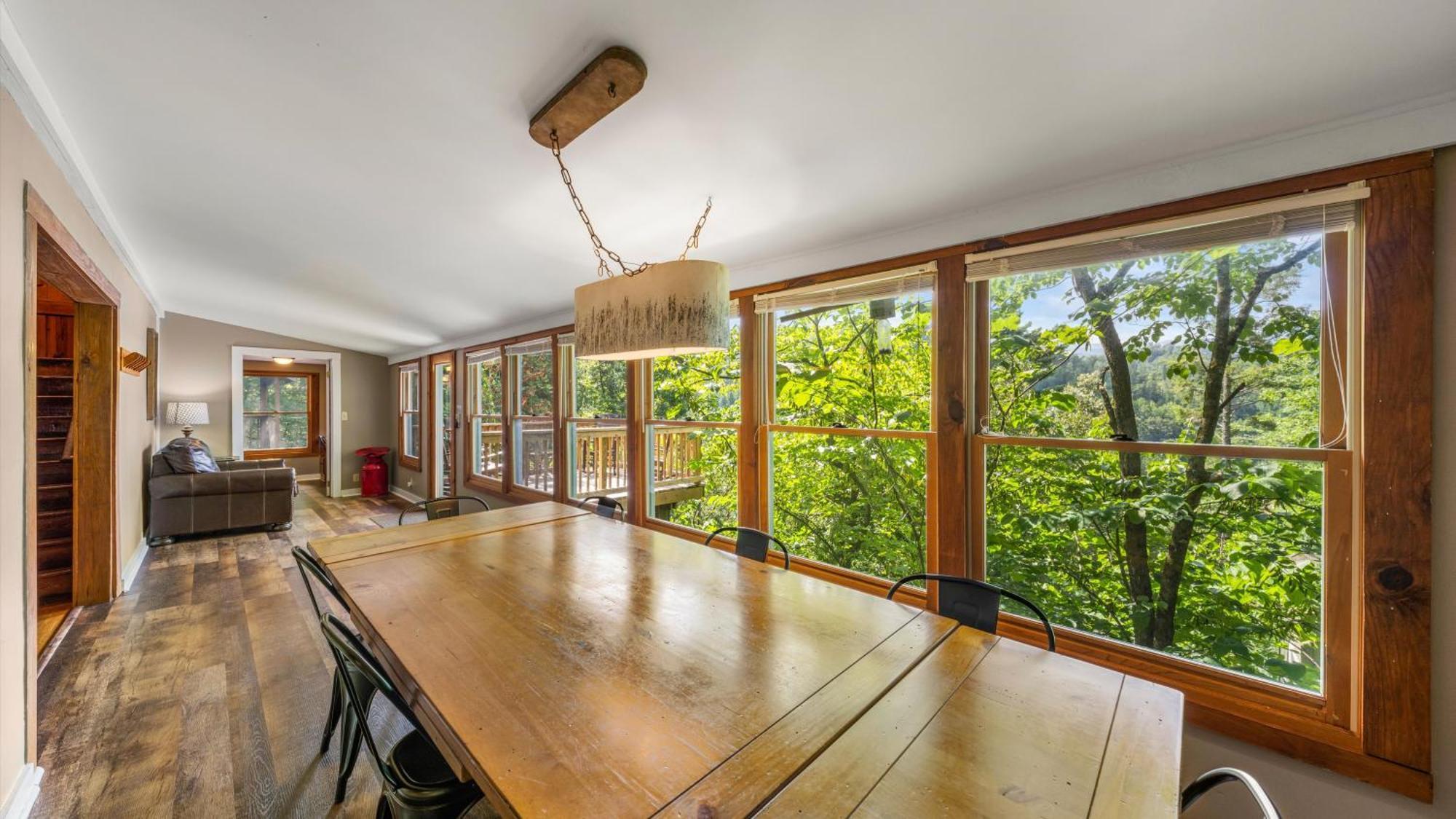 Whiskey Ridge Lodge, A Restored 1940S Gem, 2 Mins From Downtown, Breathtaking City Views, Custom Game Room, And Spacious Elegance Gatlinburg Buitenkant foto
