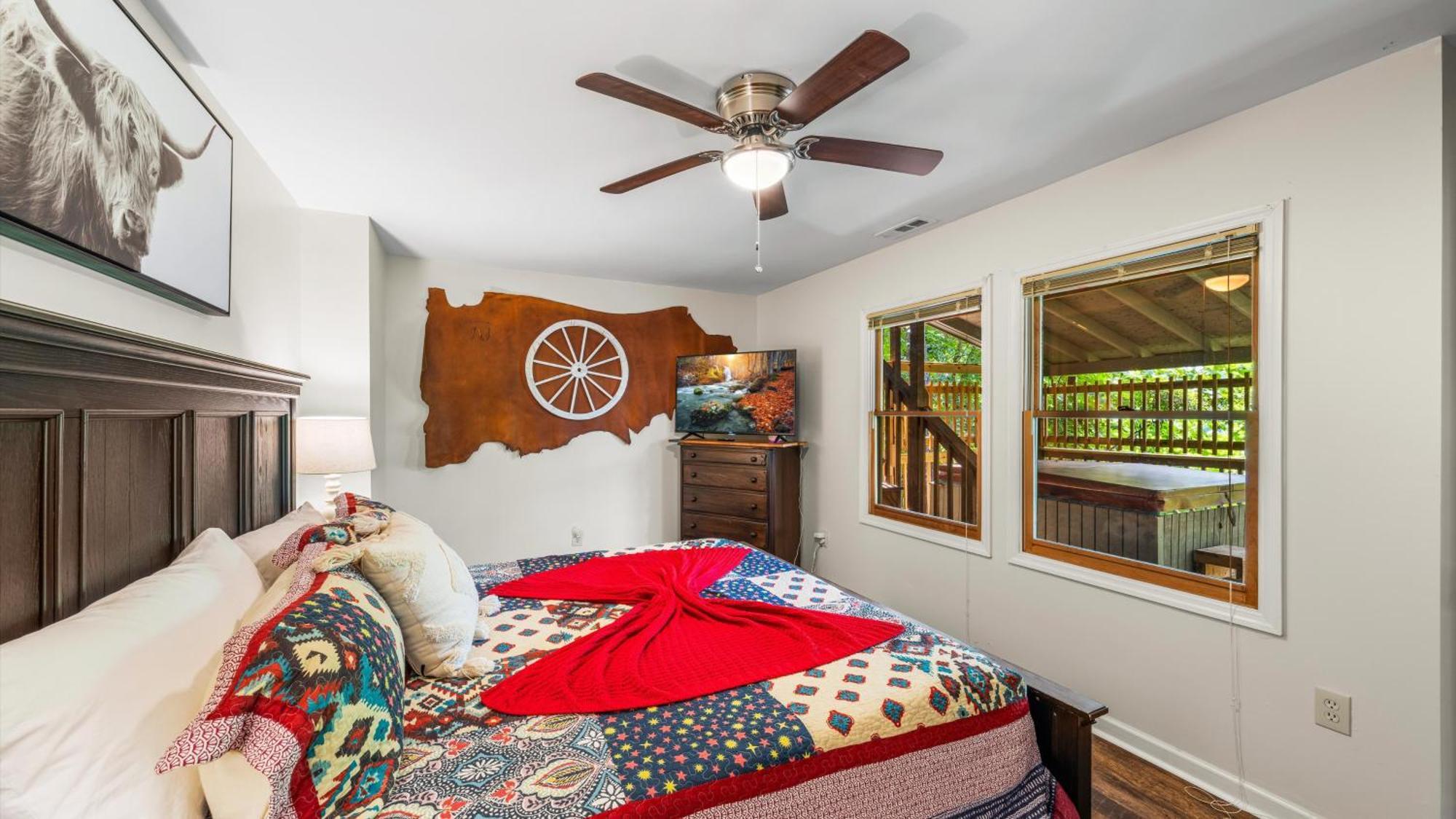 Whiskey Ridge Lodge, A Restored 1940S Gem, 2 Mins From Downtown, Breathtaking City Views, Custom Game Room, And Spacious Elegance Gatlinburg Buitenkant foto