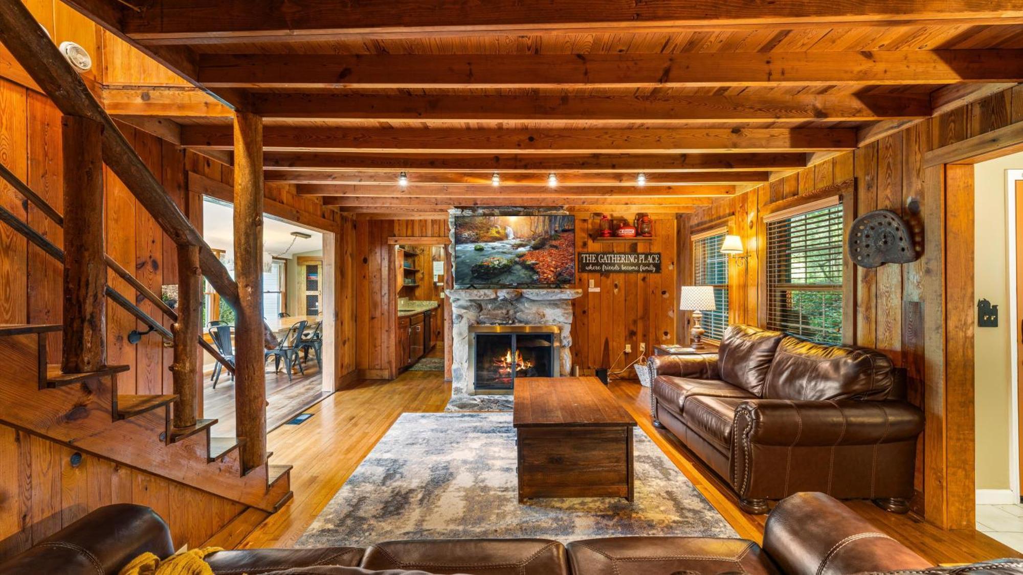 Whiskey Ridge Lodge, A Restored 1940S Gem, 2 Mins From Downtown, Breathtaking City Views, Custom Game Room, And Spacious Elegance Gatlinburg Buitenkant foto