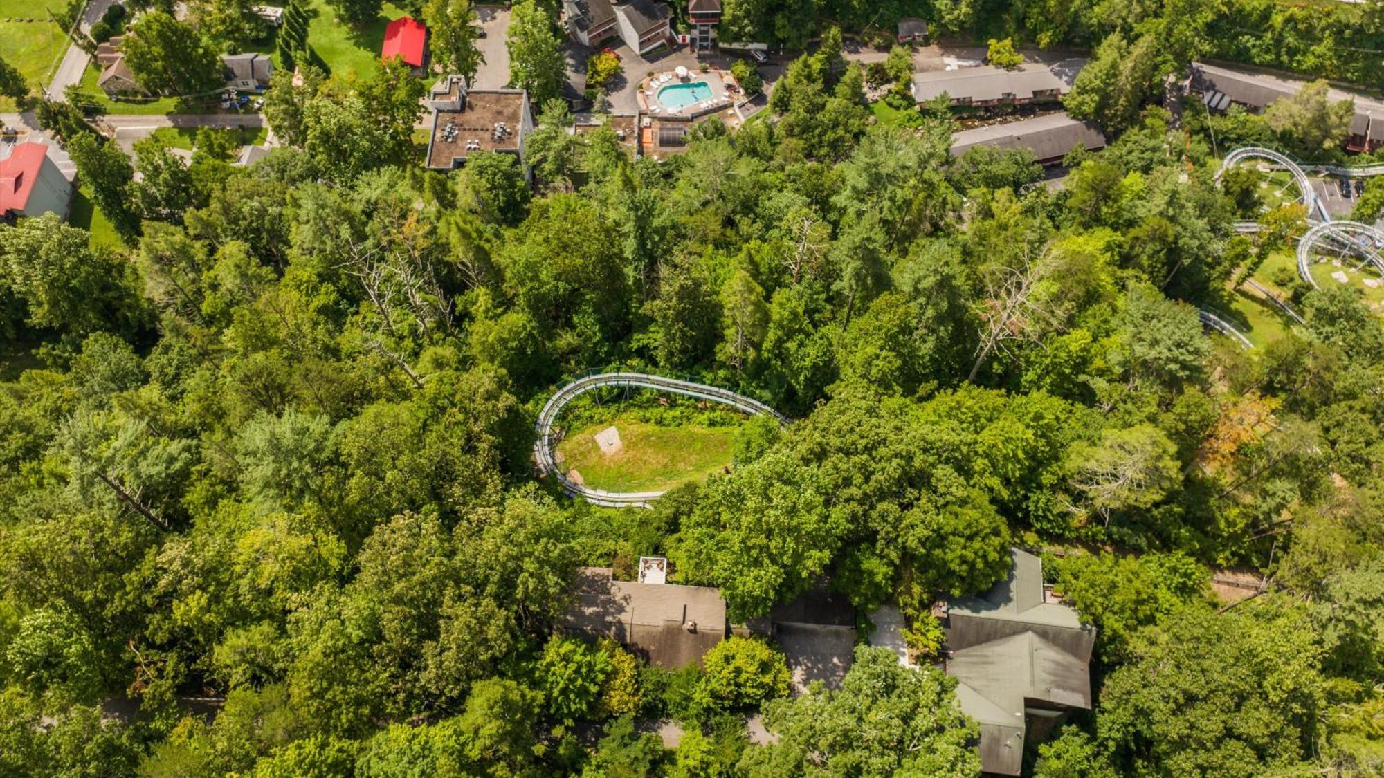 Whiskey Ridge Lodge, A Restored 1940S Gem, 2 Mins From Downtown, Breathtaking City Views, Custom Game Room, And Spacious Elegance Gatlinburg Buitenkant foto
