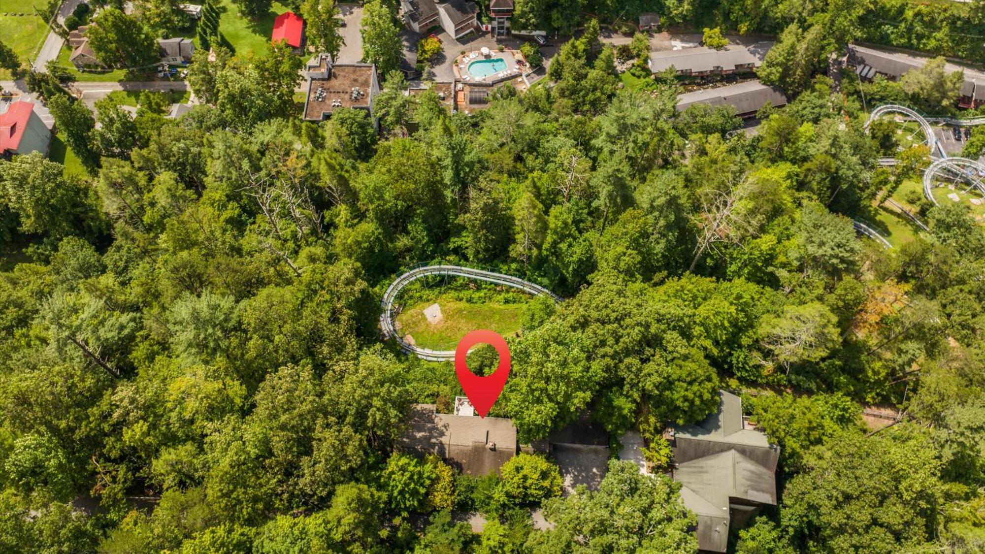 Whiskey Ridge Lodge, A Restored 1940S Gem, 2 Mins From Downtown, Breathtaking City Views, Custom Game Room, And Spacious Elegance Gatlinburg Buitenkant foto